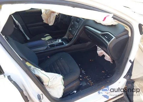 2017 Ford Fusion S z USA, uszkodzony, nr VIN 3FA6P0G75HR189089